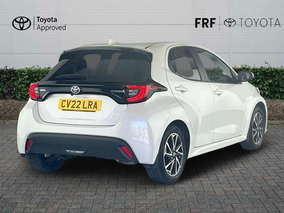 Toyota Yaris Design White #2
