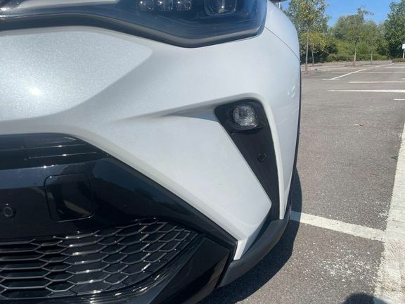 Toyota C-Hr 1.8 Hybrid Design Cvt Red #44
