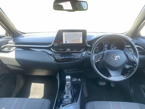 Toyota C-Hr Gr Sport 2.0 White #6