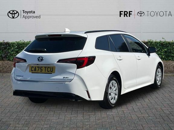 Toyota Corolla Corolla Commercial 1.8 Hybrid White #2