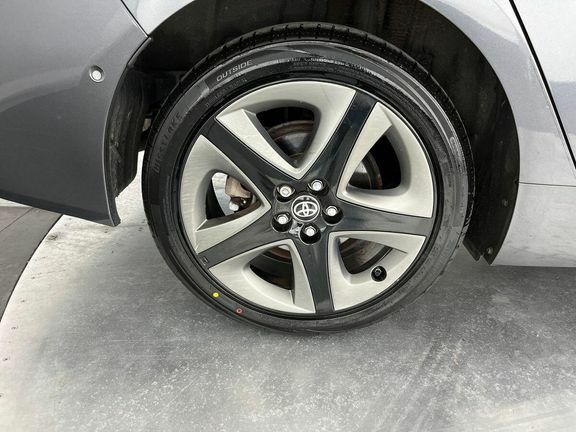 Toyota Prius 1.8 Vvti Business Edition Cvt White #27