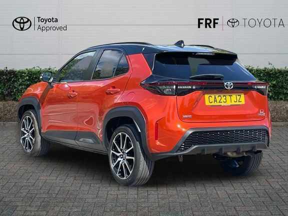 Toyota Yaris Cross Gr Sport Fwd Orange #4