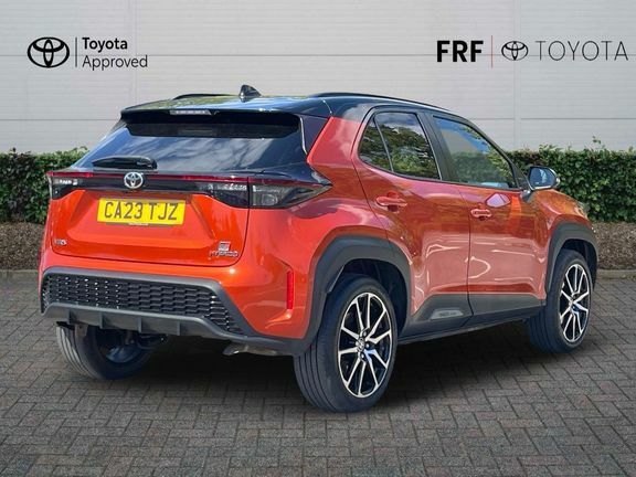 Toyota Yaris Cross Gr Sport Fwd Orange #2