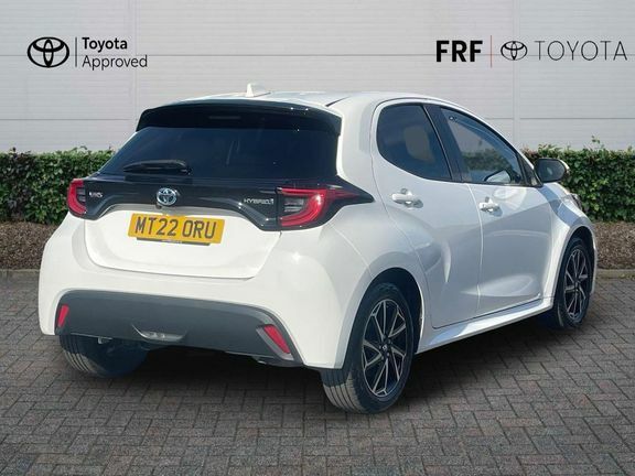 Toyota Yaris Design White #2