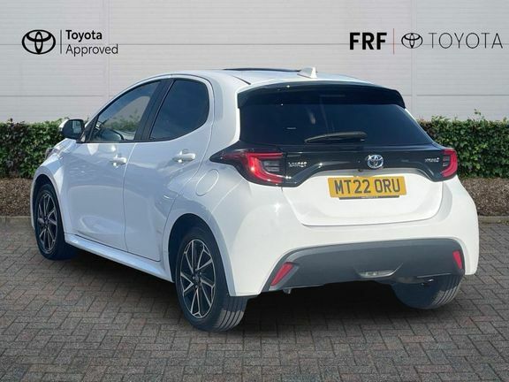 Toyota Yaris Design White #4