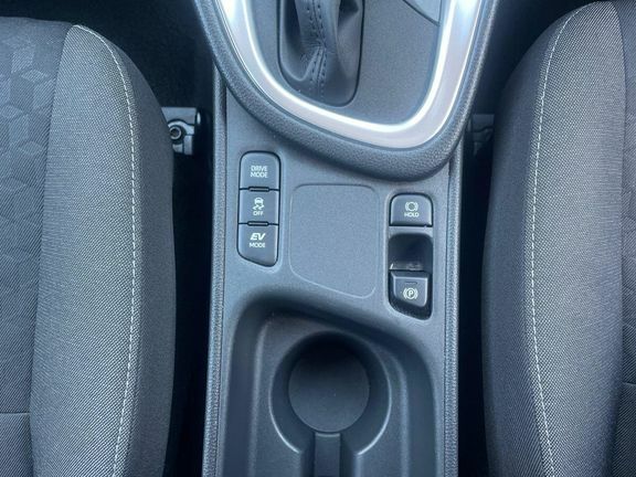 Toyota Yaris 1.5 Hybrid Design Cvt Grey #36