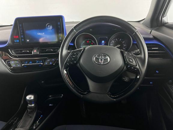 Toyota C-Hr 1.8 Vvt-h Excel Cvt Euro 6 Ss Silver #7