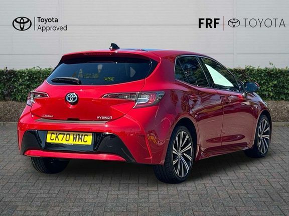 Toyota Corolla Design 1.8 Hybrid Hb Pan Trk  #2