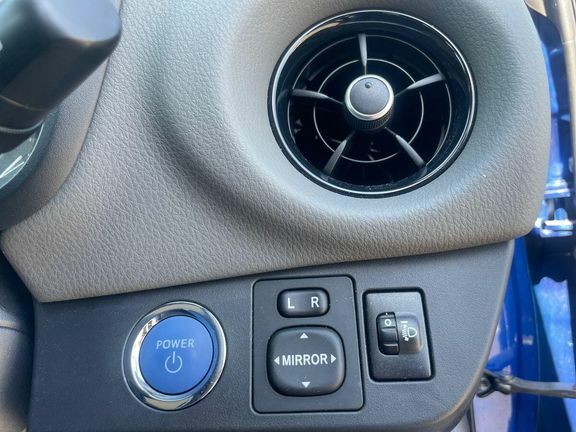 Toyota Yaris Yaris Icon Tech Vvt-i Hev Cvt Grey #39