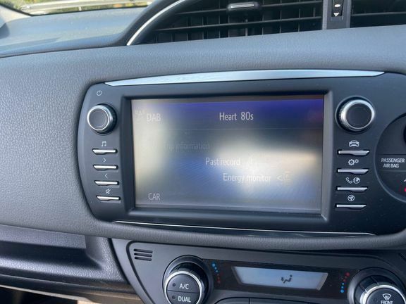 Toyota Yaris Yaris Icon Tech Vvt-i Hev Cvt Grey #11