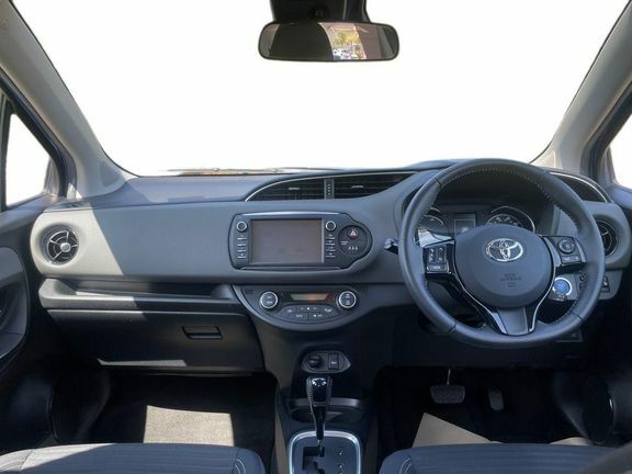 Toyota Yaris Yaris Icon Tech Vvt-i Hev Cvt Grey #8