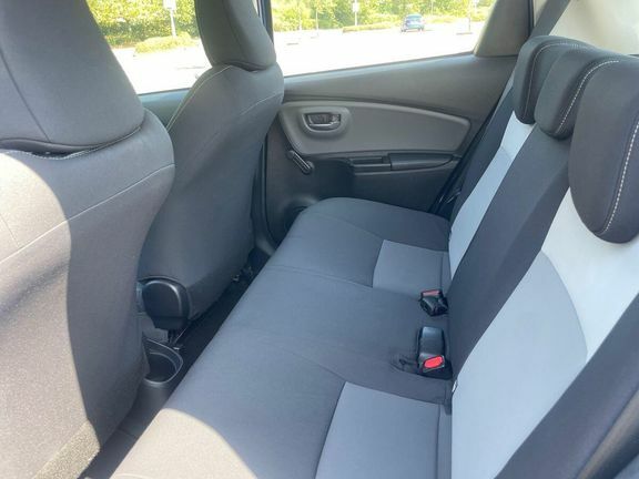 Toyota Yaris Yaris Icon Tech Vvt-i Hev Cvt Grey #17