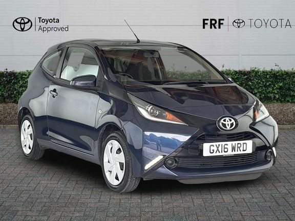 Toyota Aygo X X-play M Blue