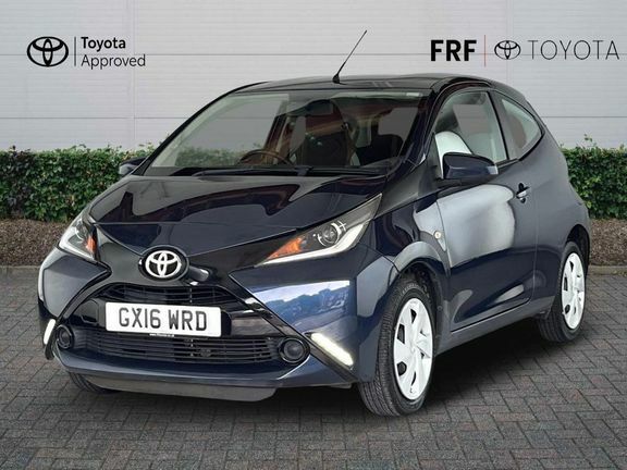 Toyota Aygo X X-play M Blue #3