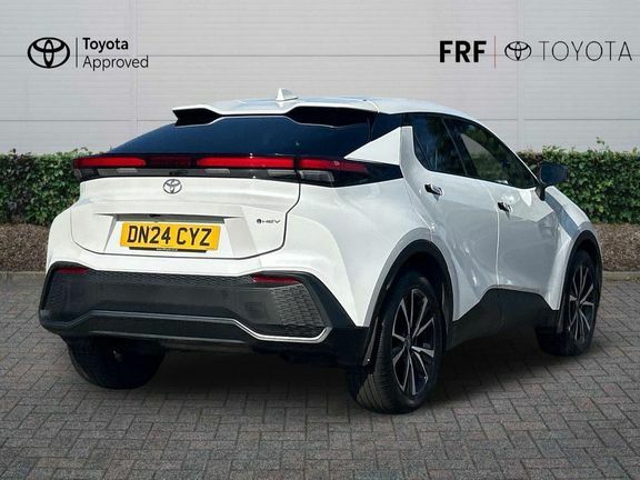 Toyota C-Hr Design 1.8 Fwd Hybrid White #2