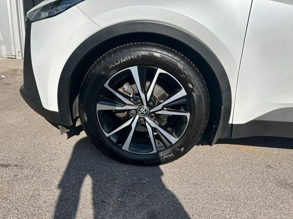 Toyota C-Hr 1.8 Vvt-h Design Cvt Euro 6 Ss Silver #27