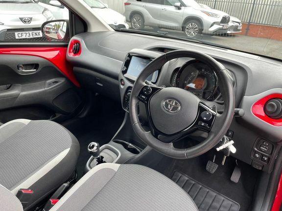 Toyota Aygo X 1.0 Vvt-i X-trend Euro 6 Black #14