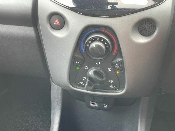 Toyota Aygo X 1.0 Vvt-i X-trend Euro 6 Black #19