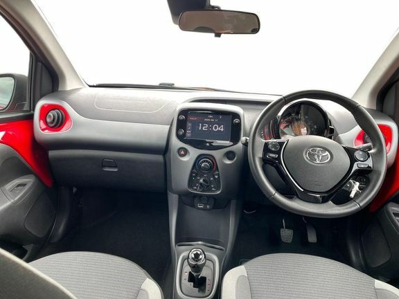Toyota Aygo X 1.0 Vvt-i X-trend Euro 6 Black #8