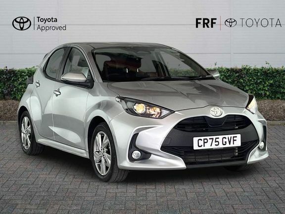 Toyota Yaris Icon Silver