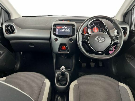 Toyota Aygo X 1.0 Vvt-i X-trend X-shift Euro 6 Safety Sense White #8