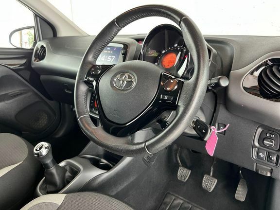 Toyota Aygo X 1.0 Vvt-i X-trend X-shift Euro 6 Safety Sense White #14