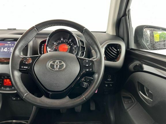Toyota Aygo X 1.0 Vvt-i X-trend X-shift Euro 6 Safety Sense White #12