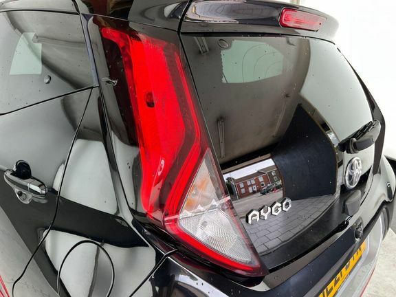 Toyota Aygo X 1.0 Vvt-i X-trend X-shift Euro 6 Safety Sense White #23