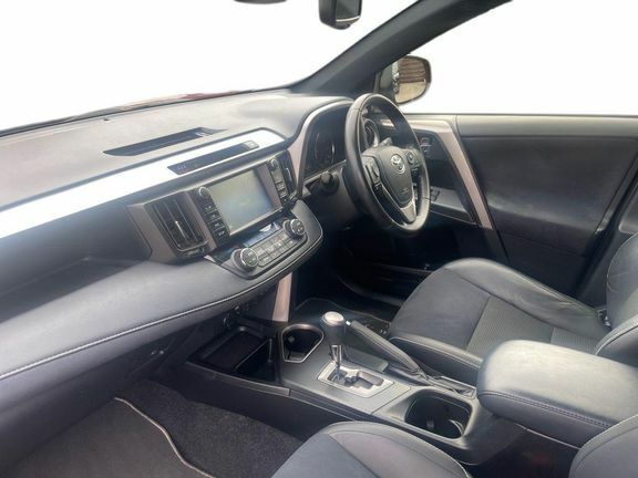 Toyota Rav 4 Design 2.5 Hsd 4X4 Red #5