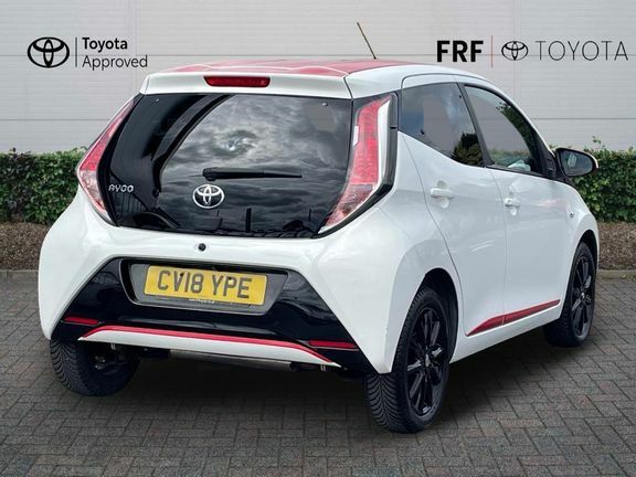 Toyota Aygo X X-press Man CV18YPE White #2