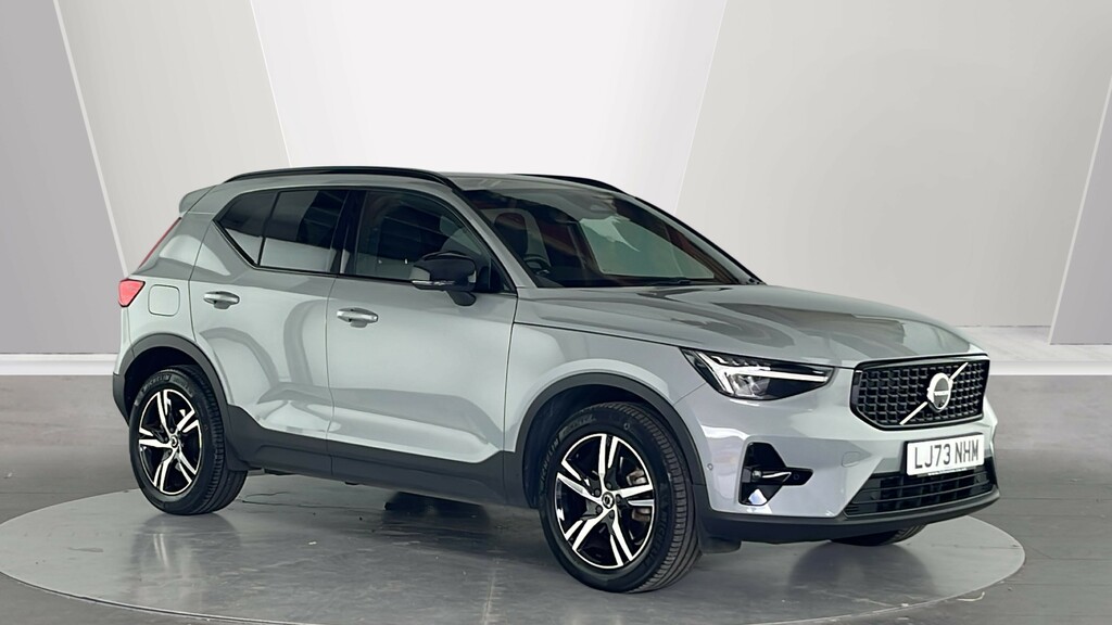 Volvo XC40 Plus, B3 Mild Hybrid, Dark Grey
