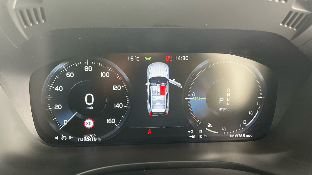 Volvo XC60 Inscription Pro, B5 Awd Lounge, Climate, Versatil Black #11