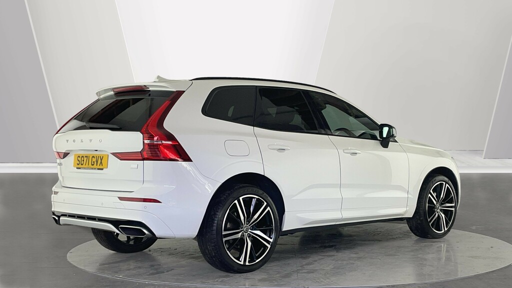 Volvo XC60 Recharge R-design, T6 Awd Plug-in Hybrid White #2