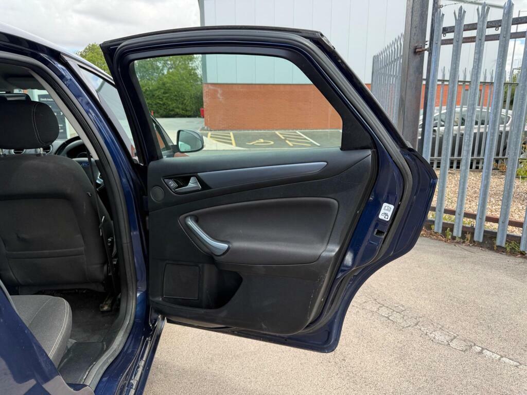 Ford Mondeo 2.0 2.0 Tdci Zetec Hatchback Eur Silver #53