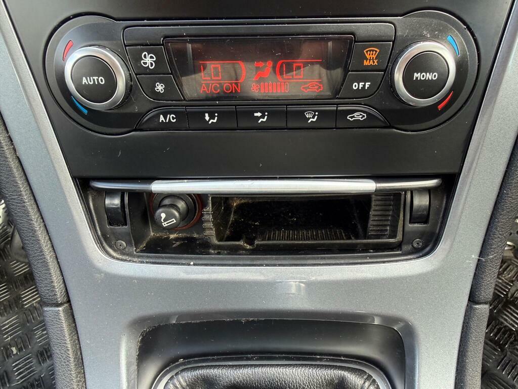 Ford Mondeo 2.0 2.0 Tdci Zetec Hatchback Eur Silver #44