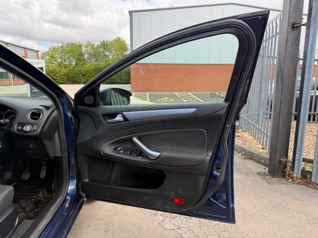 Ford Mondeo 2.0 2.0 Tdci Zetec Hatchback Eur Silver #51
