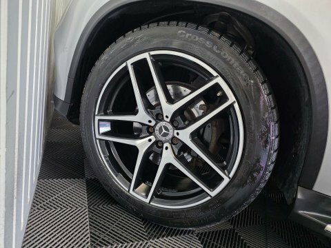 Mercedes-Benz GLE Coupe 3L Amg Night Edition Black #28