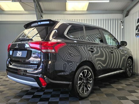 Mitsubishi Outlander 2016 66 2.0H Black #6