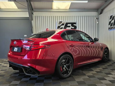 Alfa Romeo Giulia 2018 2.9 V6 Bi-turbo Quadrifoglio Saloon Petro Red #36