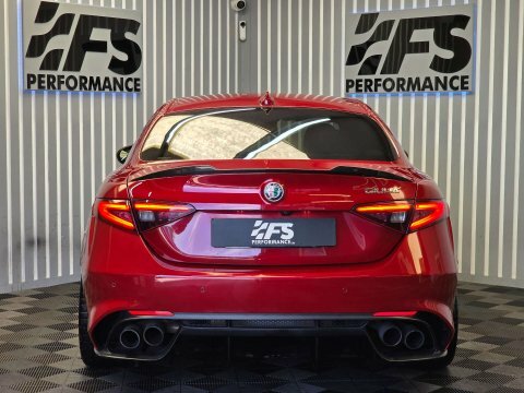 Alfa Romeo Giulia 2018 2.9 V6 Bi-turbo Quadrifoglio Saloon Petro Red #35