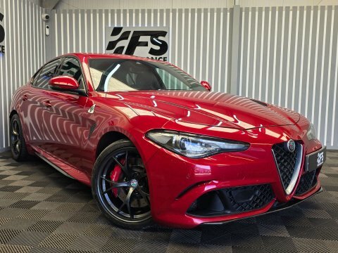 Alfa Romeo Giulia 2018 2.9 V6 Bi-turbo Quadrifoglio Saloon Petro Red #31