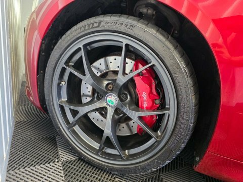Alfa Romeo Giulia 2018 2.9 V6 Bi-turbo Quadrifoglio Saloon Petro Red #27