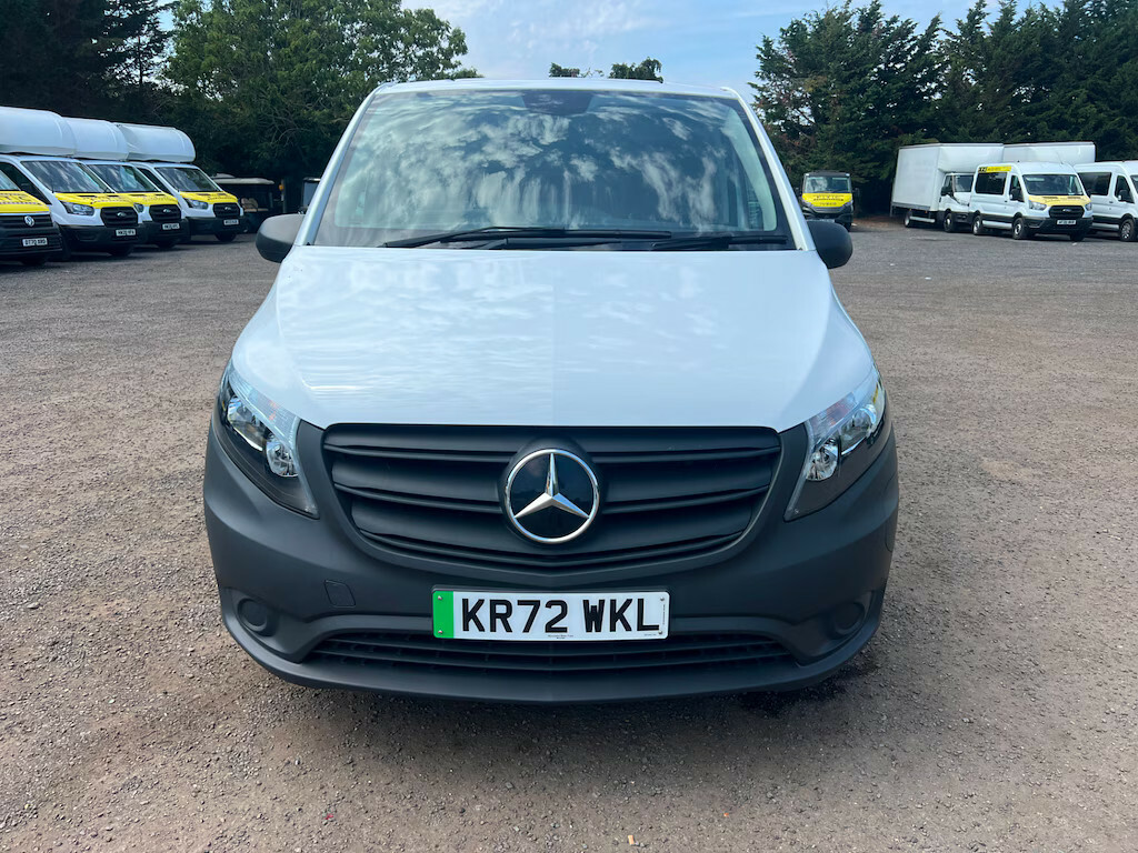 Mercedes-Benz eVito 85Kw 66Kwh Progressive Van White #12