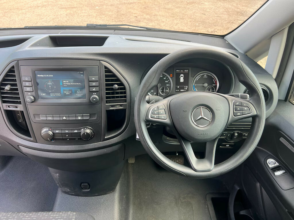 Mercedes-Benz eVito 85Kw 66Kwh Progressive Van White #10