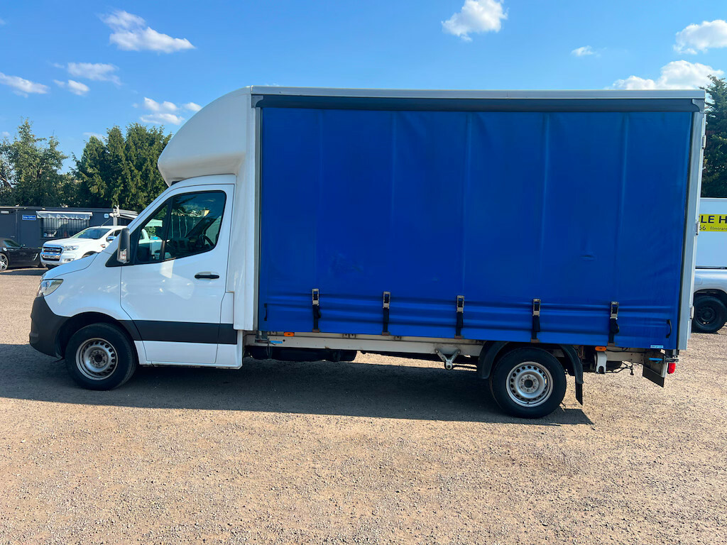 Mercedes-Benz Sprinter 3.5T Progressive Chassis Cab Chassis Cab Ma White #2
