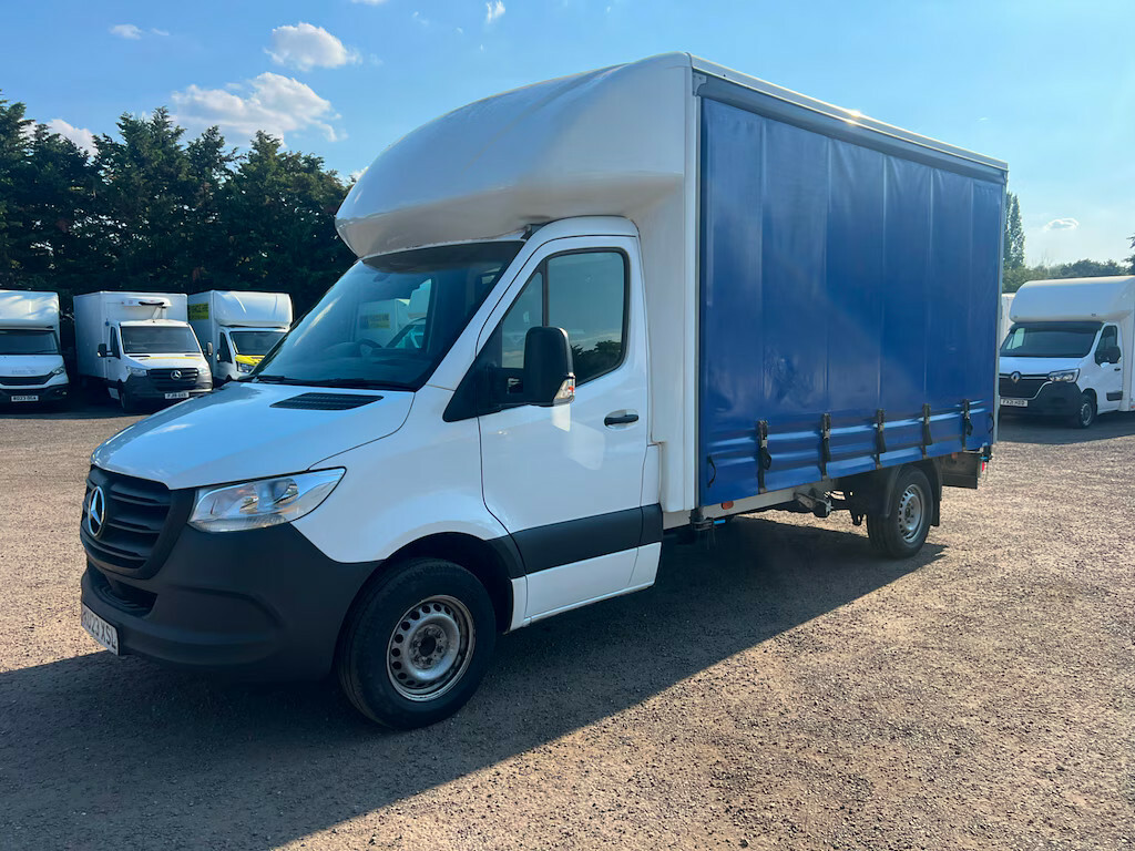 Mercedes-Benz Sprinter 3.5T Progressive Chassis Cab Chassis Cab Ma White #4