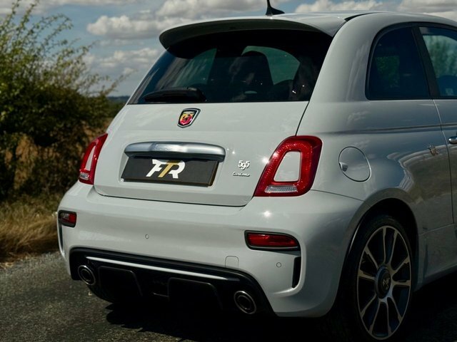 Abarth 595 1.4 T-jet F595 Pista Euro 6 Yellow #18