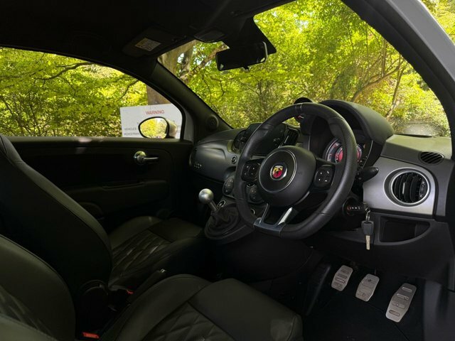 Abarth 595 1.4 T-jet F595 Pista Euro 6 Yellow #31