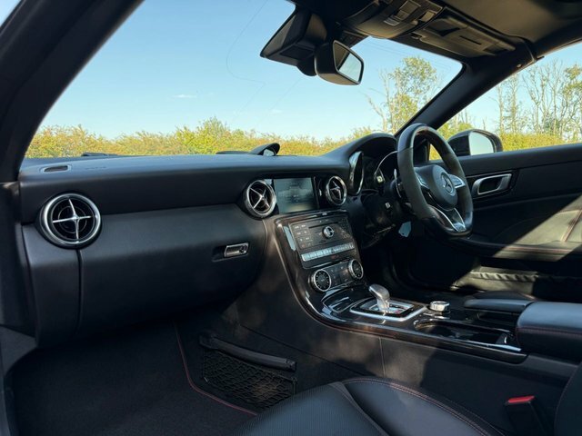 Mercedes-Benz SLC 300 Amg Line 9G-tronic Blue #35