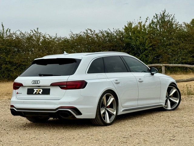 Audi RS4 Avant 2.9 Tfsi V6 Carbon Edition Estate Tiptr C93ARY Black #2
